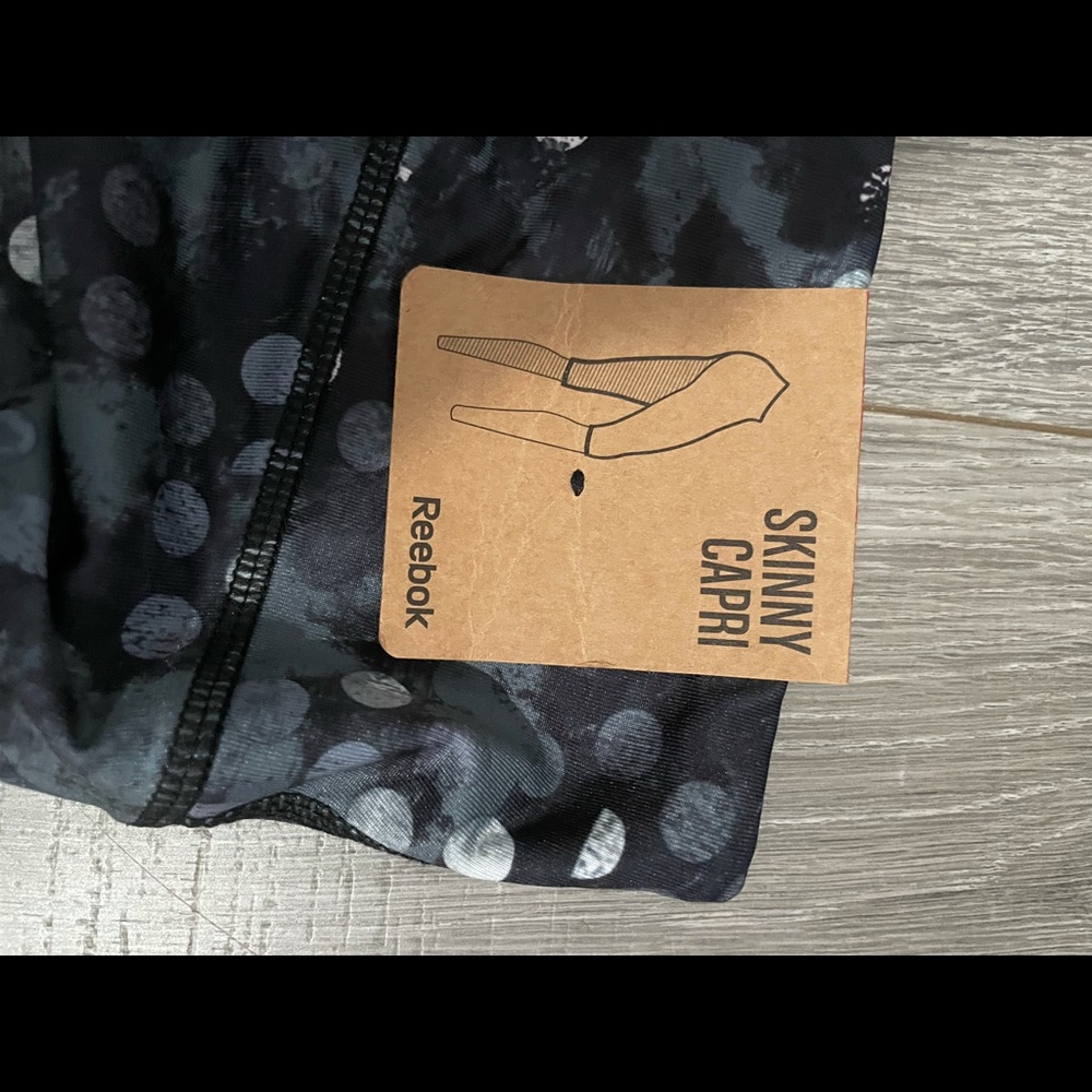 Reebok workout - Picture 3 of 4